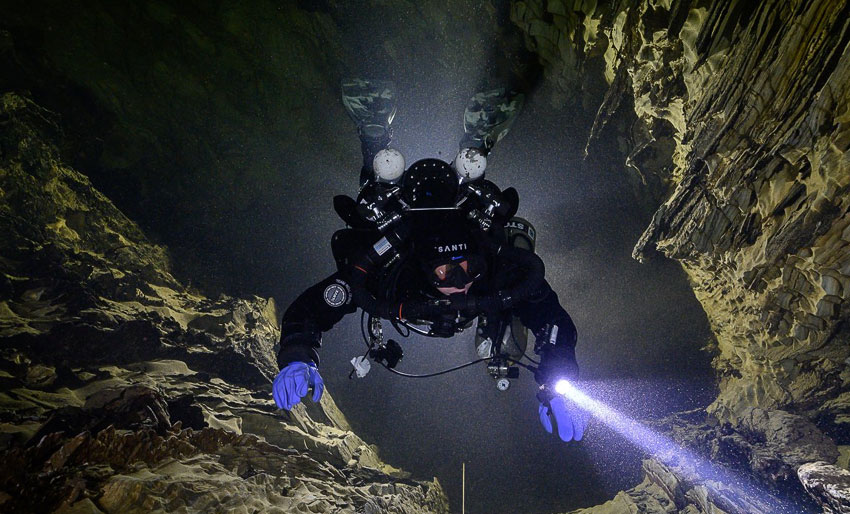 Oppgradert DiveXtra HP-1800 hovedlykt