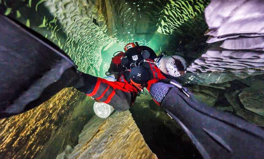 Grottetreff med foredrag hos Fue