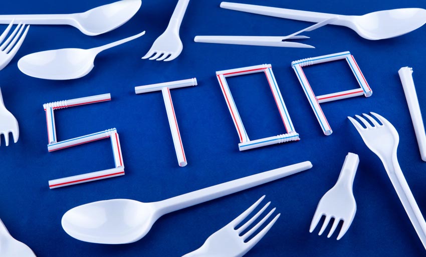 Mange selger fortsatt engangsplast